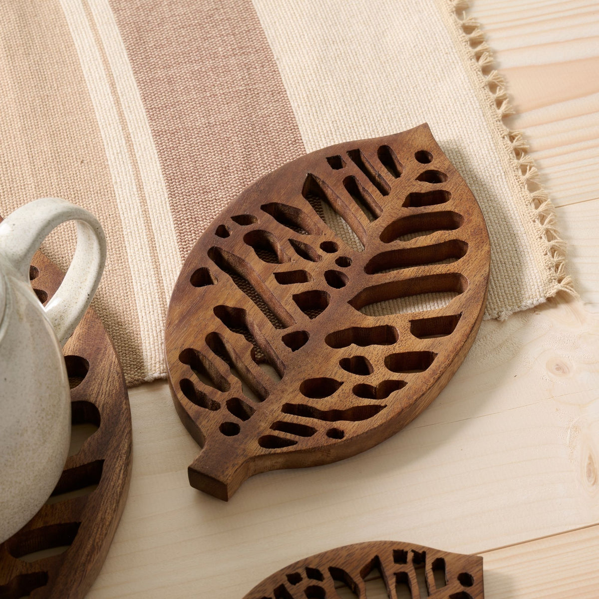 Sottopentola Leaf legno